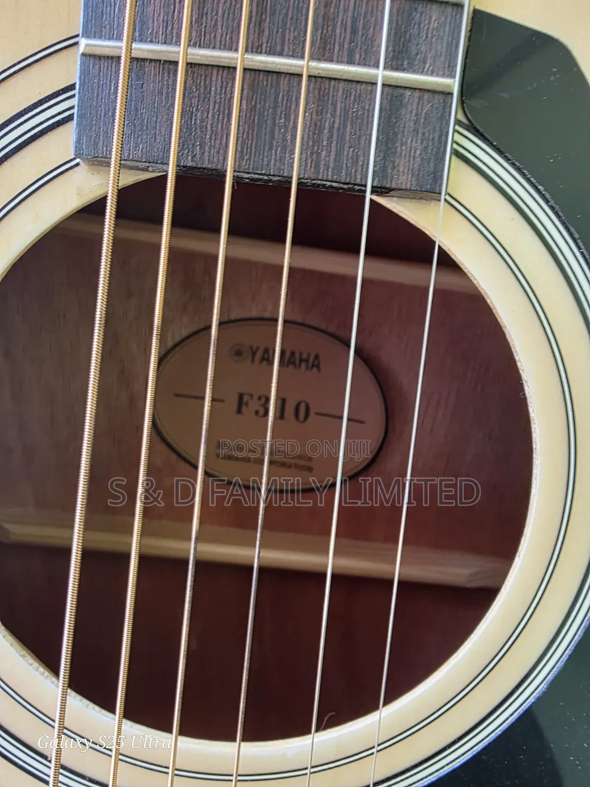 Yamaha F310 Acoustic Guitar