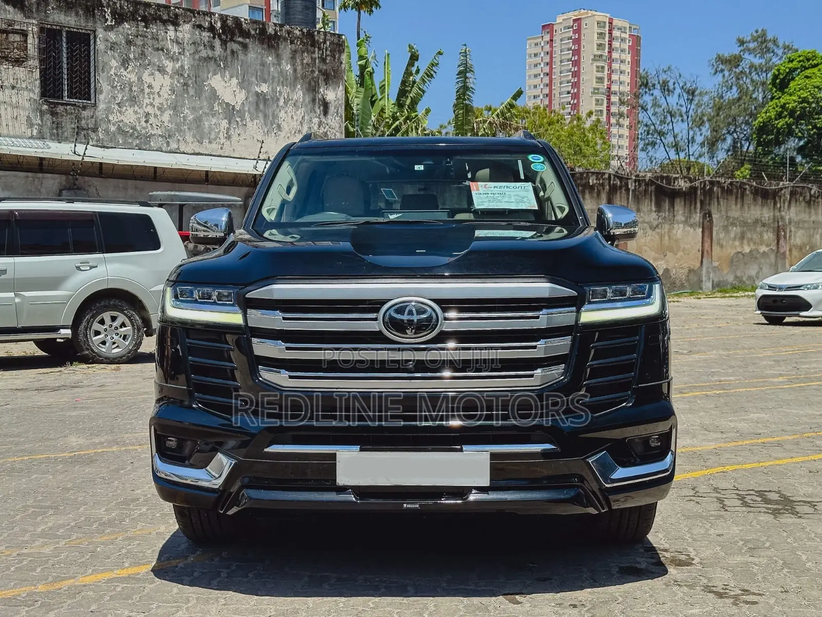 Toyota Land Cruiser LC300 2023 Black