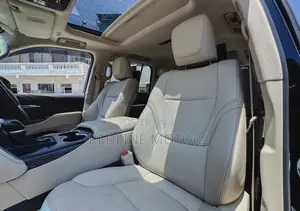 Toyota Land Cruiser LC300 2023 Black