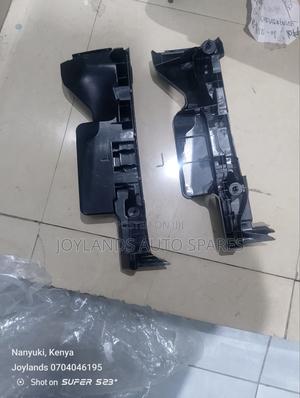 Hiace 7l Front Bumper Slides/Bumper Brackets/Bumper Retainers - main view