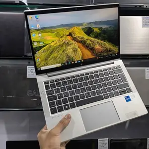Laptop HP EliteBook 830 G8 8GB Intel Core i5 SSD 256GB