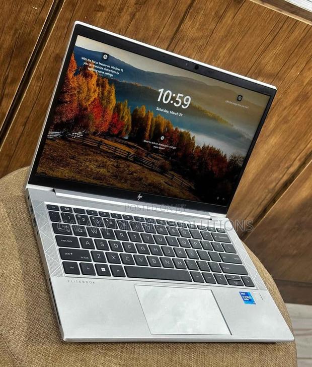 Laptop HP EliteBook 830 G8 8GB Intel Core I5 SSD 256GB - thumbnail 3