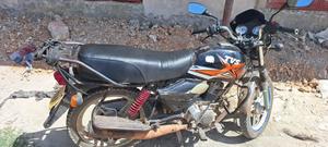 TVS HLX Plus ES 2018 Black - thumbnail 2