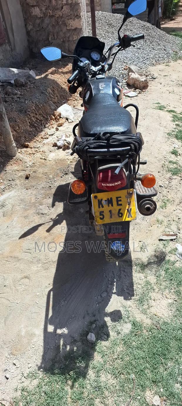 TVS HLX Plus ES 2018 Black - thumbnail 3