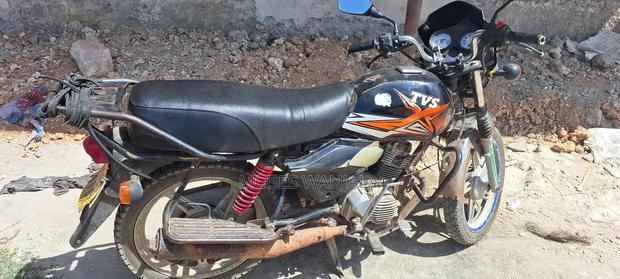 TVS HLX Plus ES 2018 Black - thumbnail 5