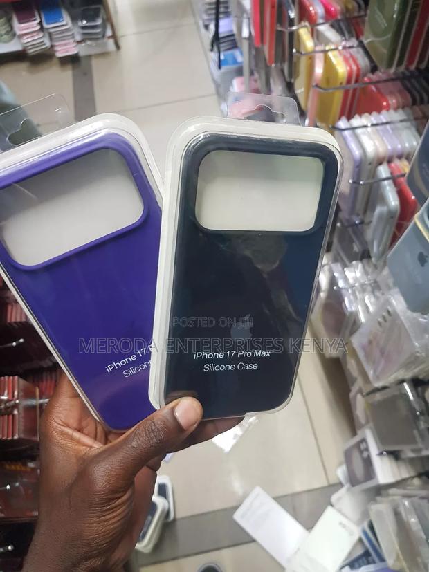 iPhone 17 Pro Max Silicone Cases - thumbnail 3
