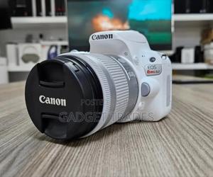 Canon Rebel Sl2 With 18-55mm Lens(Eos200d) White Edition.
