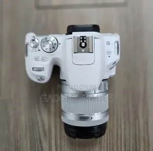 Canon Rebel Sl2 With 18-55mm Lens(Eos200d) White Edition.