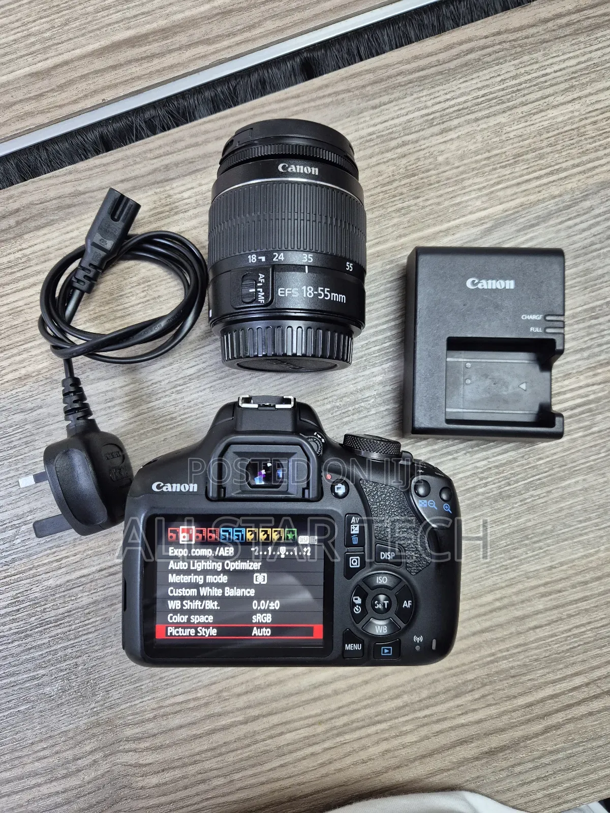 Canon 2000d 18-55mm Iii F3.5