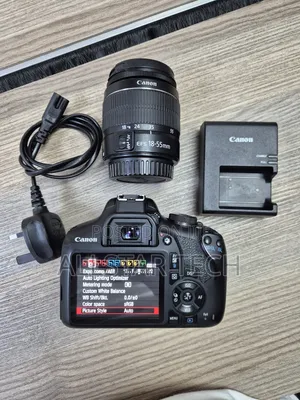 Canon 2000d 18-55mm Iii F3.5