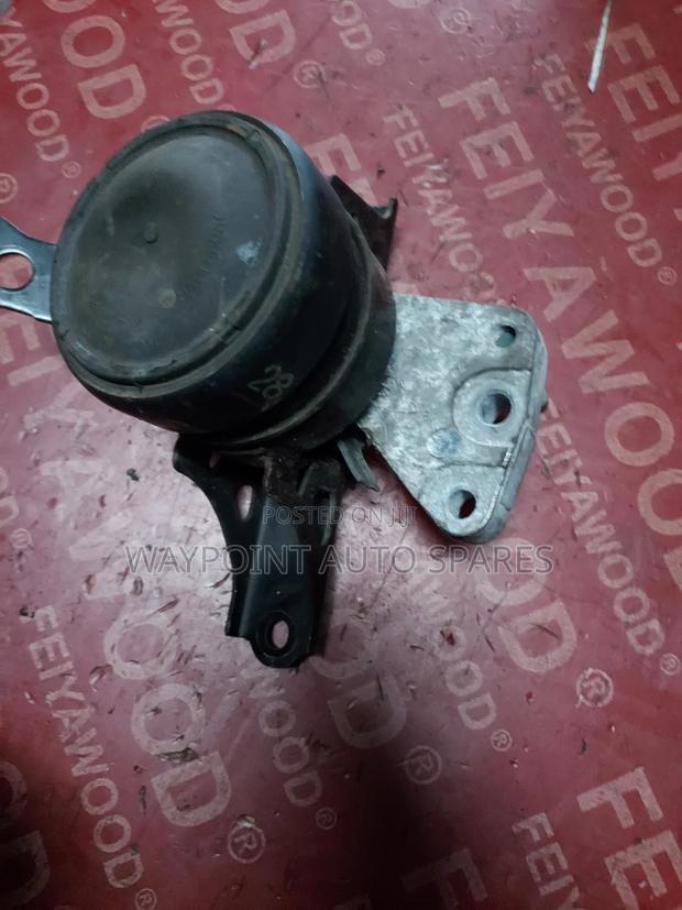 Engine Mount Toyota Vitz/Belta - main view