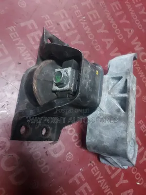 Engine Mount Nissan Tiida