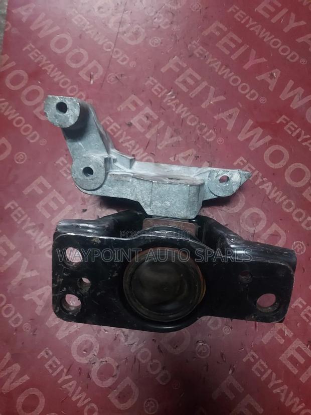 Engine Mount Nissan Tiida - thumbnail 2