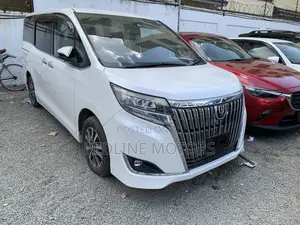 Toyota Esquire 2018 White