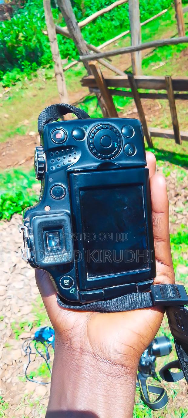 Canon Camera - thumbnail 4