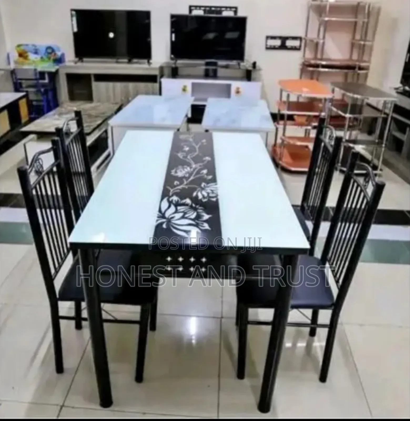 Pure Black and White Marble Top 4 Seater Dinning Set