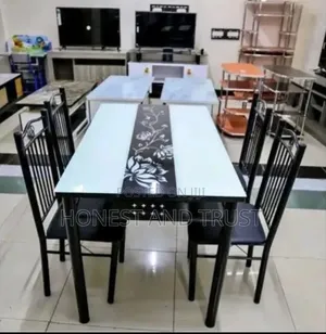 Pure Black and White Marble Top 4 Seater Dinning Set