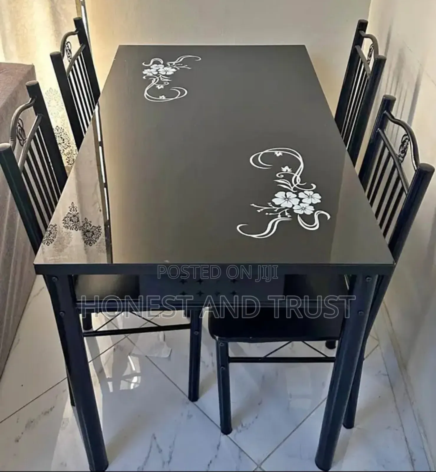 Black Marble Dinning Table, 4 Set