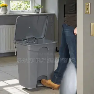 Heavy Duty 30l Step Pedal Dust Bin Hard Plastic Waste Bin Restaurants