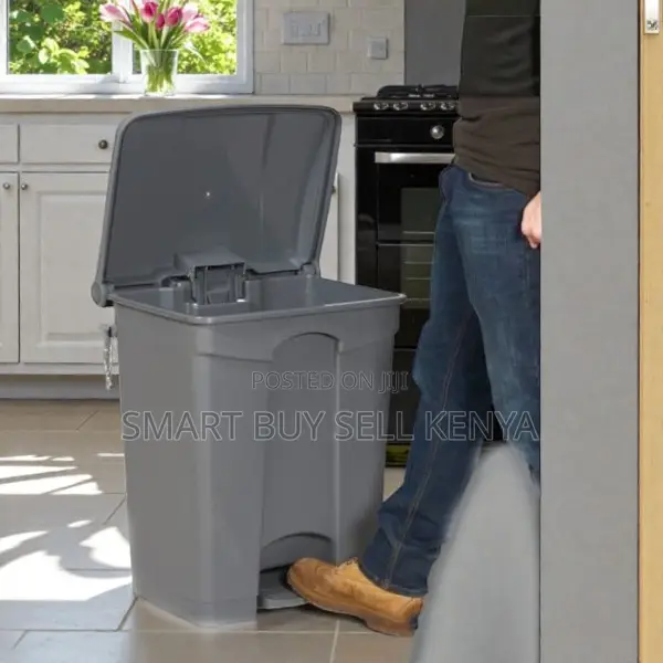 30l Capacity Hands-Free Plastic Step Pedal Bin for Clinics Hospitals