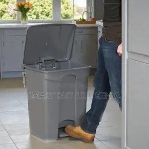 30l Step Pedal Waste Bin Hard Plastic Hands-Free Hygiene Design