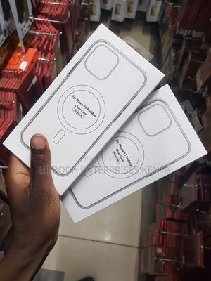 iPhone 13 Pro Max Clear Magsafe Cases - thumbnail 2