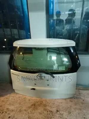 Genuine Quality Ex Japan Toyota Ractis 2012 Back Bumper