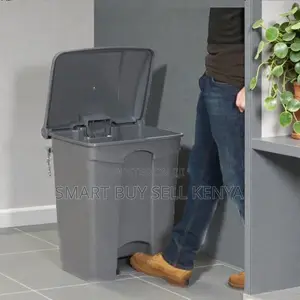 Hands-Free 30l Step Pedal Dust Bin for Home Restaurant Office Use