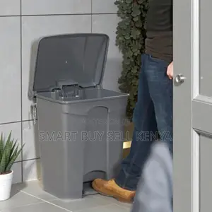 User-Friendly 30l Step Pedal Waste Garbage Dust Bin for Medical Waste