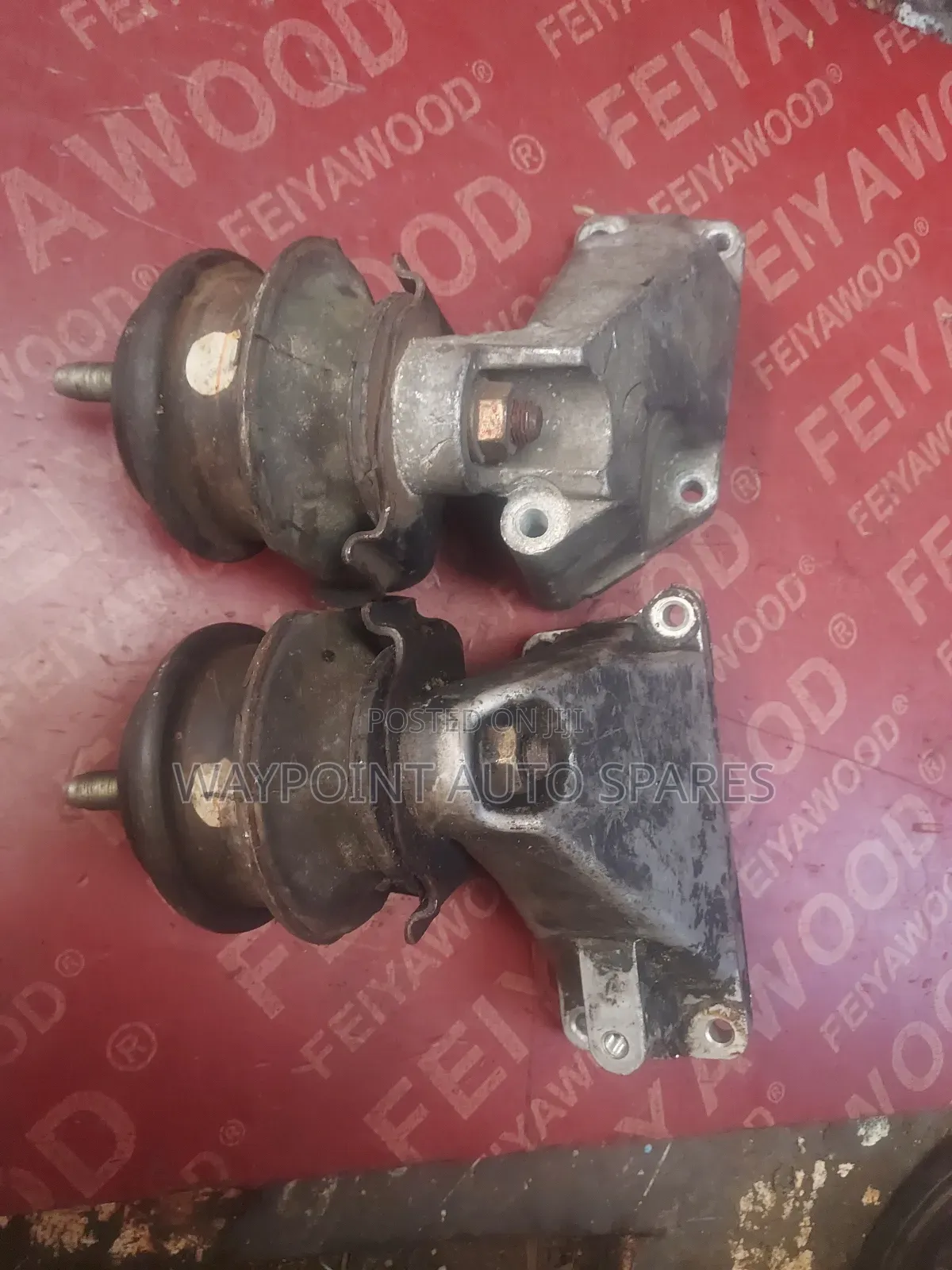 Engine Transmission Bracket Toyota Mark 2 Gx100