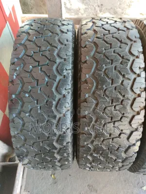 235/70r16 Maxxis