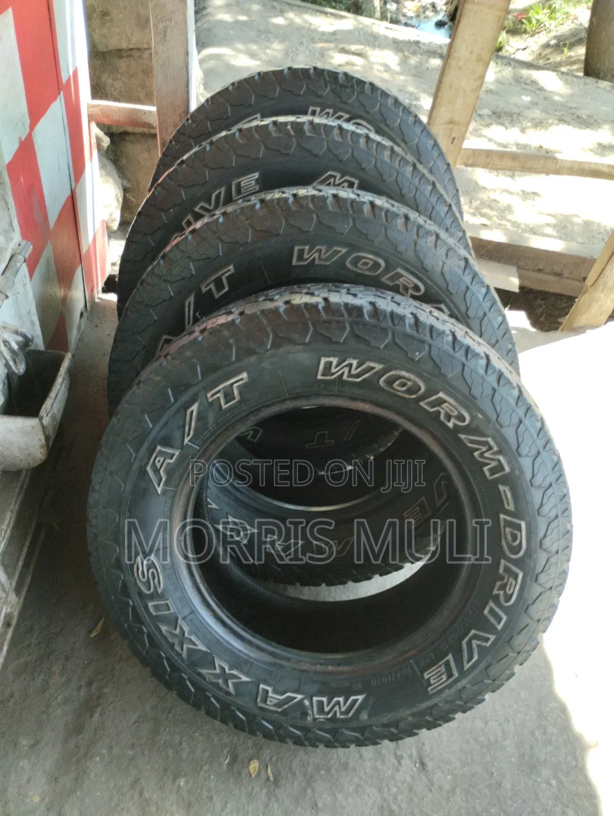 235/70r16 Maxxis
