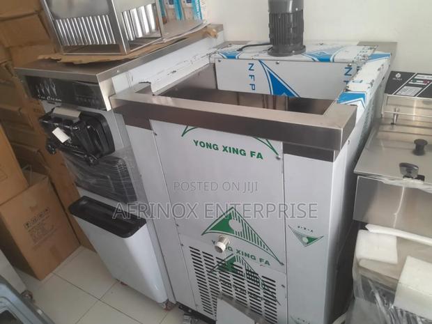 One Moulds Ice Pop Maker Machine, - main view