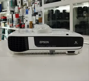 Epson Eb-X51 Xga 3lcd Projector 3800 Lumens