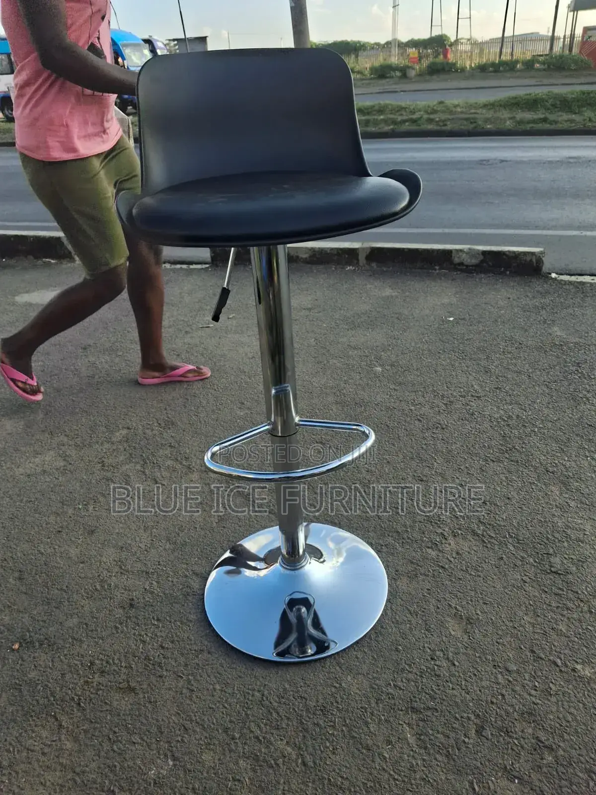 Swivel Bar Stool
