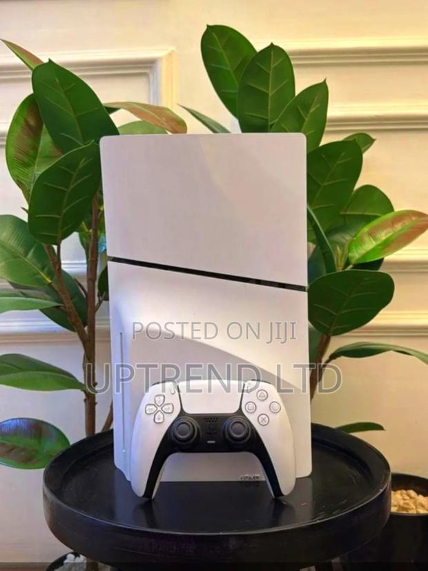 Clean Slightly Used Playstation 5 Slim 1tb Disc Edition - main view