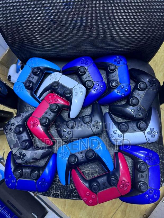 Ex Uk Original Ps5 Controller Available - main view