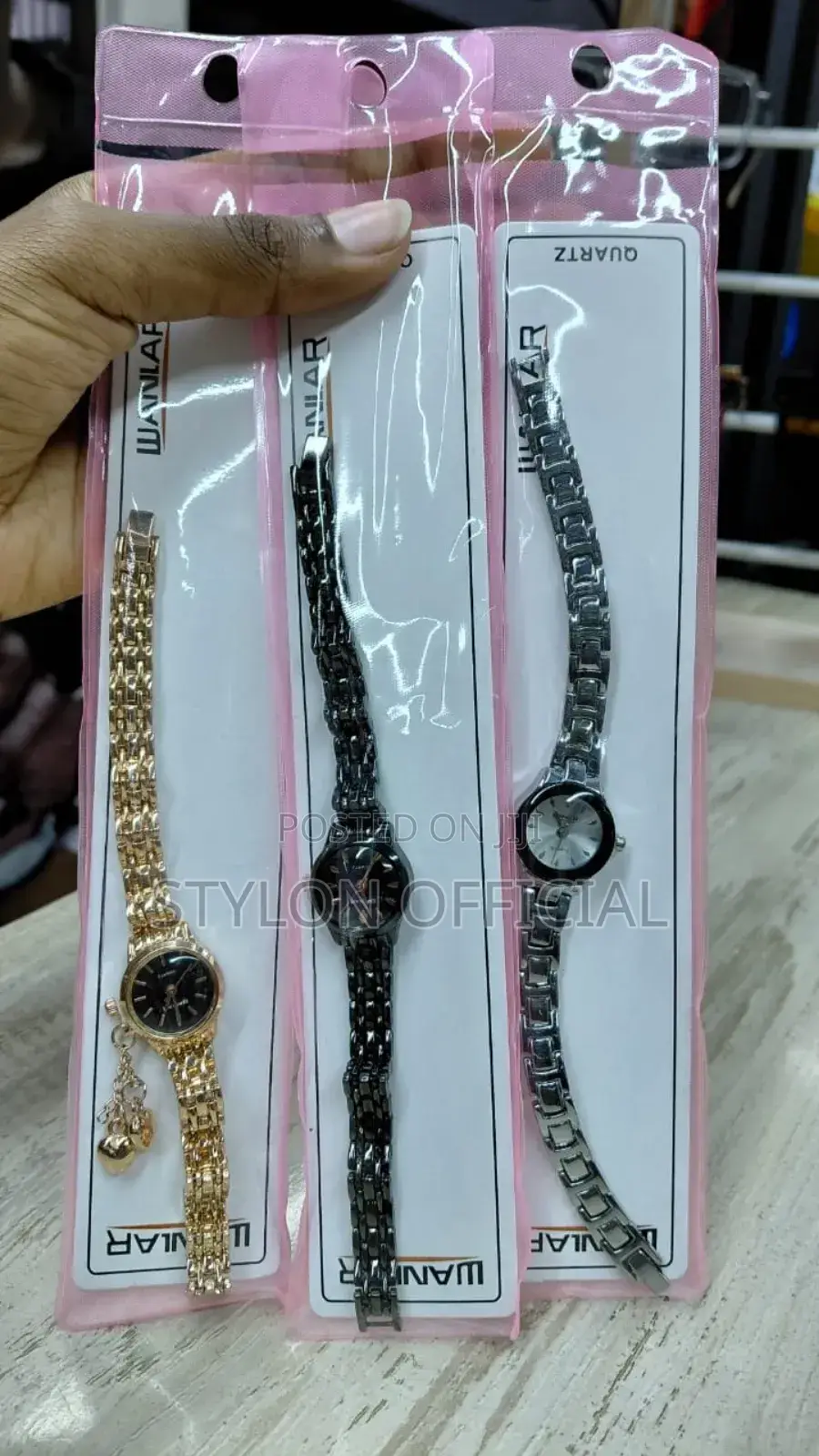 Elegant Wanlar Ladies' Quartz Wristwatch - Multiple Colors