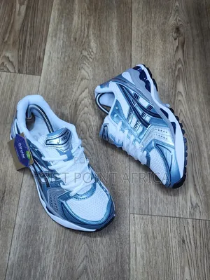 *Asics Gel-kayano.14* Sneakers