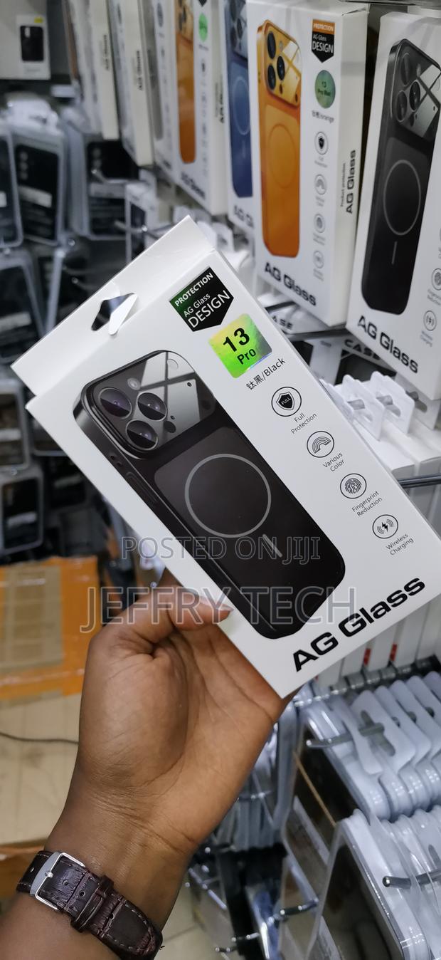 Umium Ag Glass Converter Back Cover Compatible With iPhone 13 Pro - thumbnail 3