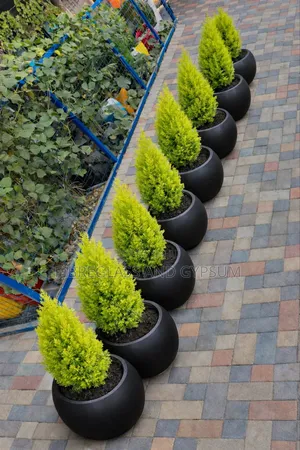 Fibreglass Round Pots ( Round 33)
