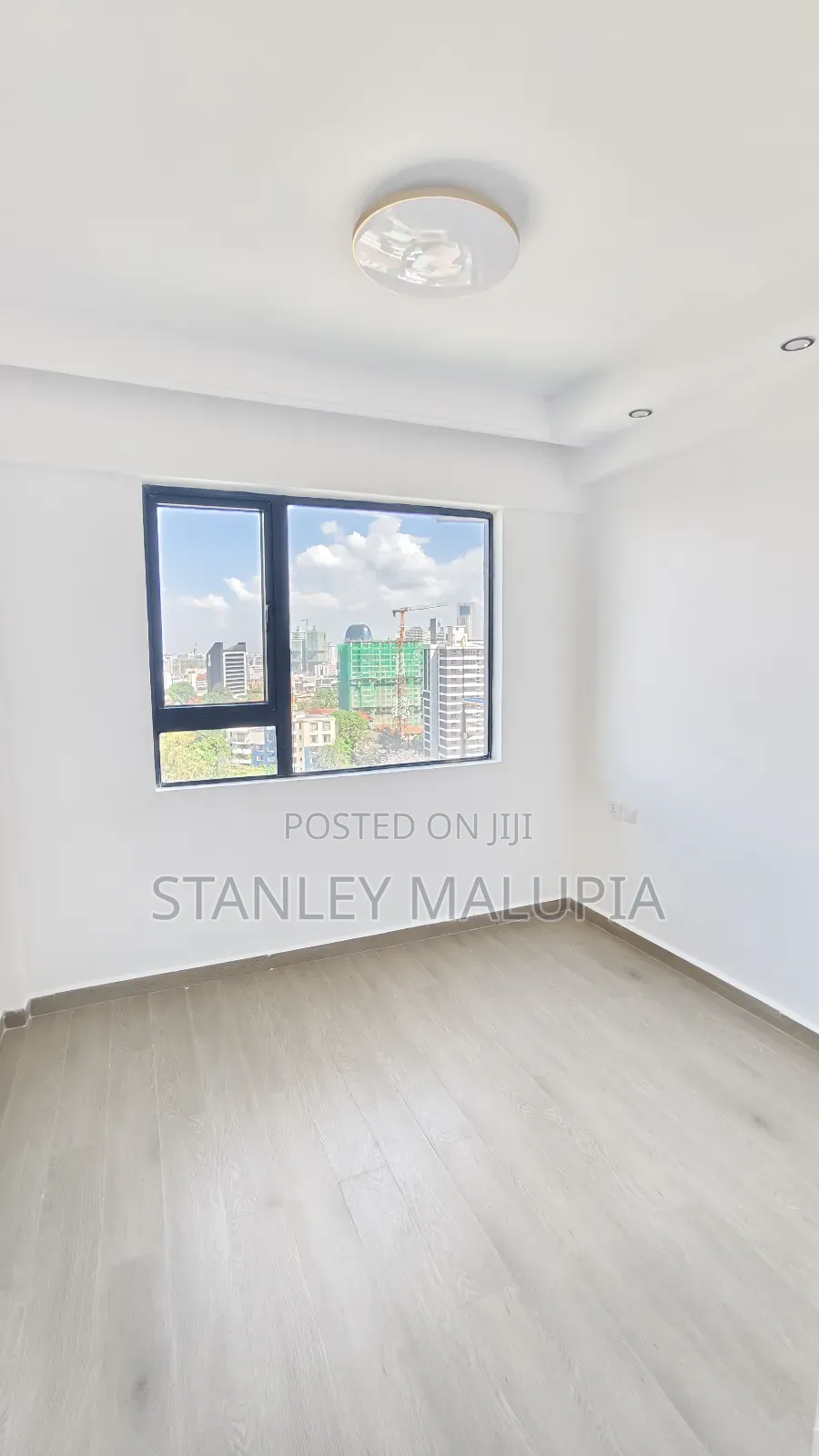 3bdrm Apartment in Rhapta Road Side for rent