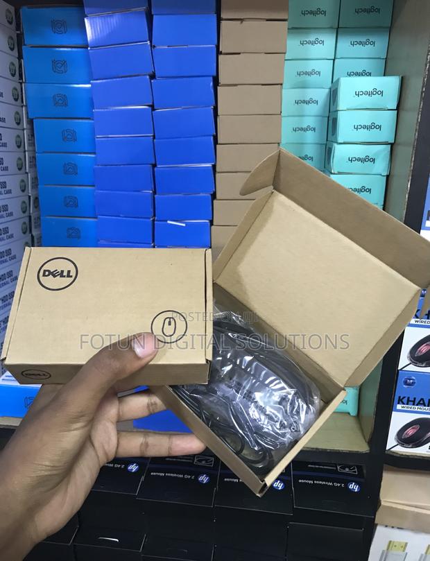 Dell Optical Wired Mouse - Ergonomic Comfort Grip for Right Hand Use