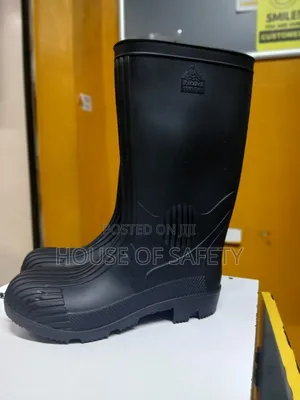 Standard Rated Bata Rubber Gumboots Heavy Duty