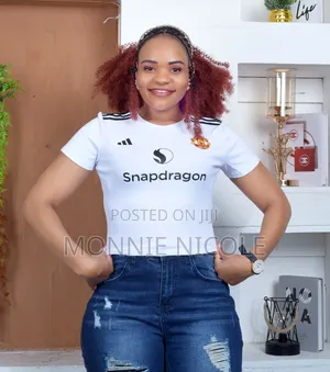 Ladies Emirates Tshirt/Tops