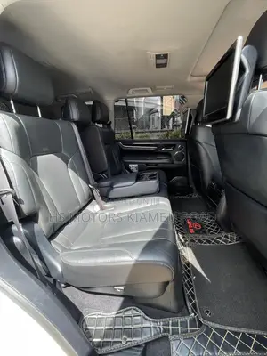 Lexus LX 2017 Black