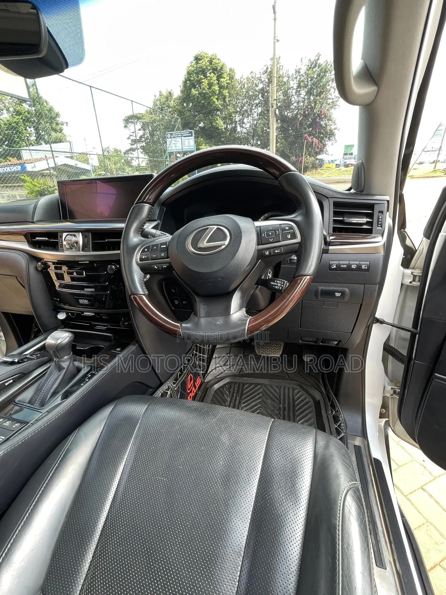 Lexus LX 2017 Black