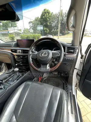 Lexus LX 2017 Black