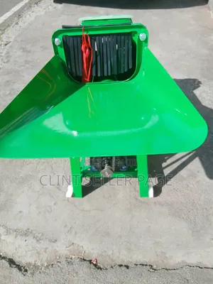 Corn Threshing Machine / Maize Sheller