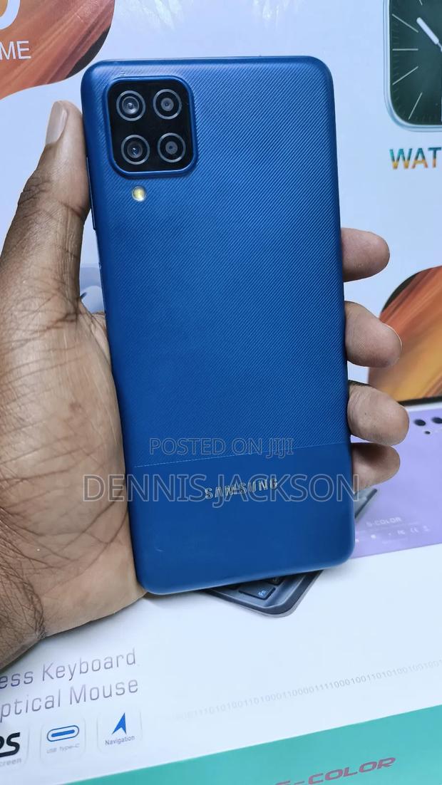 Samsung Galaxy A12 128 GB Blue - main view